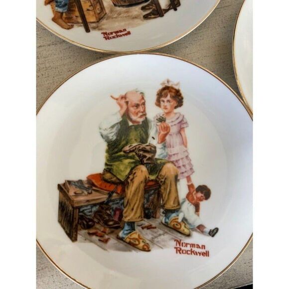 Norman Rockwell Classic Small Plates (Set of Three) - Picture 2 of 7